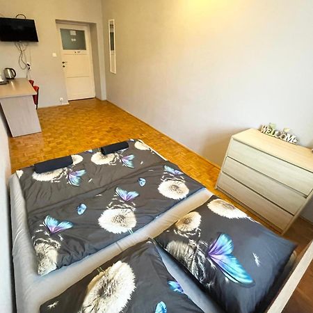 Fantastic Waw - G Room 1 Varşova Dış mekan fotoğraf